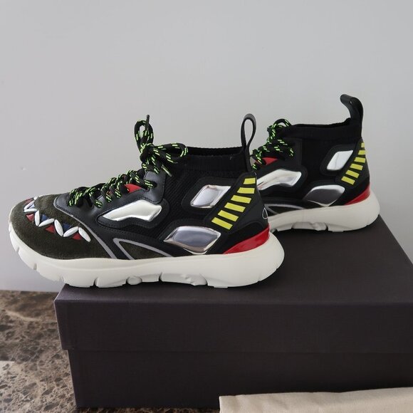 Valentino Garavani Heroes Reflex Black Sneakers - Picture 11 of 13